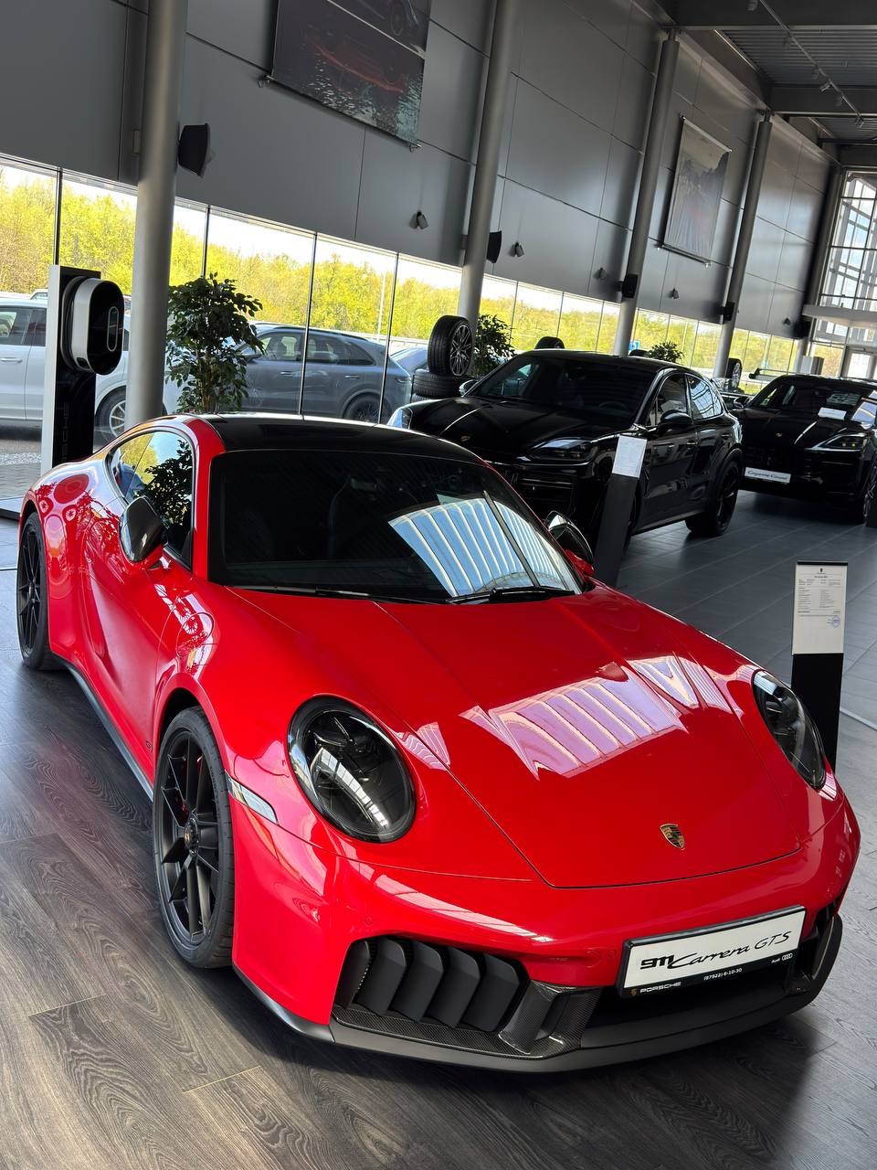 Porsche 911 Carrera 4 GTS